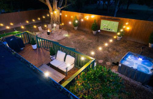 Speakeasy, Hot Tub, Putt Putt, Outdoor Theatre, 8 minutes from Downtown Greenville - Foto 1