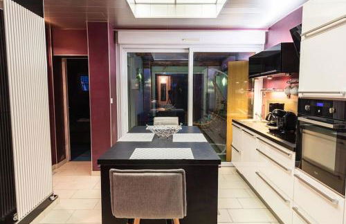 Maison de Ville restylée avec jardin, proche gare - Foto 6