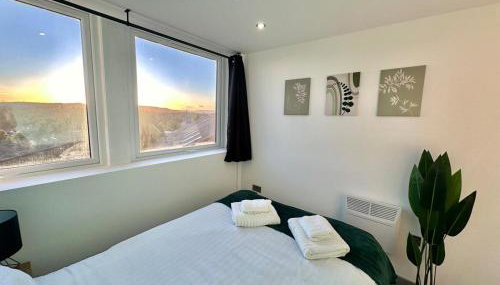 Two Bedroom Flat by Brookland Stays Serviced Accommodation Short Lets Leeds with Free WiFi - Foto 4