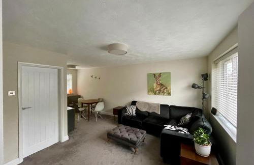 3BR, Sleeps 5, Free Parking, Fast WiFi, Near M62 & Leeds - Foto 23