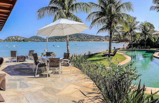 Mansão Exuberante Pé na Areia Ferradura - Photo 53