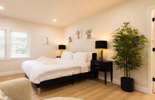 King Comfort - Bright and Modern 1BR Stay in Dunlap - Foto 2