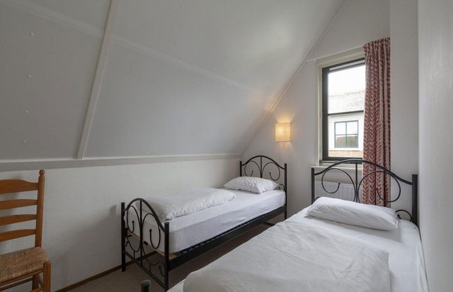 Beautifully Situated Luxury Villa on the Water - Foto 11