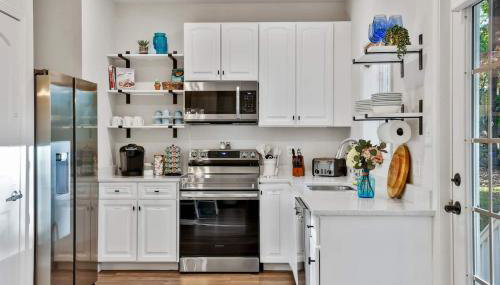 FirepitBBQHot TubKingFull KitchenSmartTVPets - Foto 5