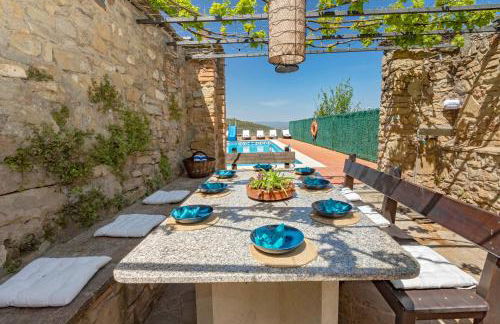 21 Sleeps Private Pool Villa & BBQ Near Barcelona - Foto 58