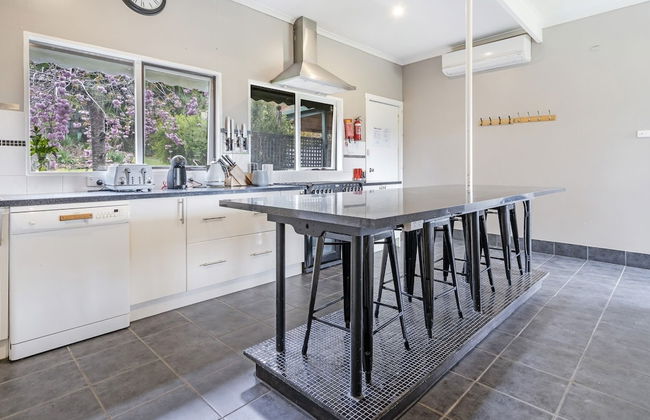 Mole Creek Cabins - Photo 41