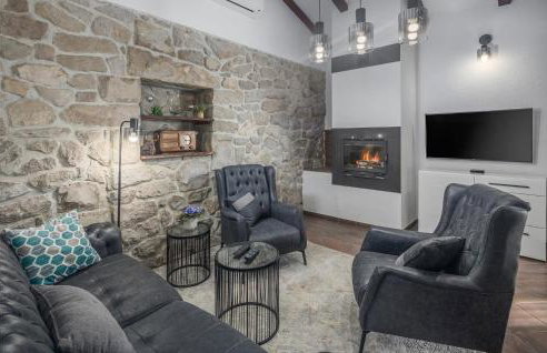 Nice Home In Buzet With Sauna - Photo 3