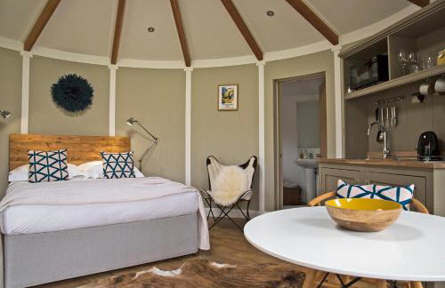 Nether Farm Roundhouses - Henmore Water & Sturston Winds with hot tubs - Bradley Wood no hot tub - Foto 25