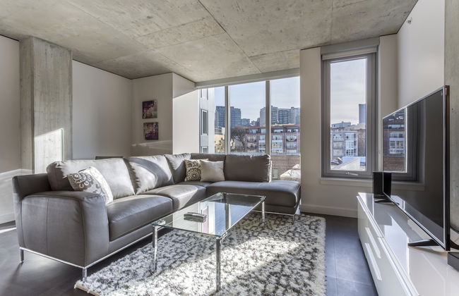 Domicile Suites at Cove - Photo 65