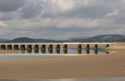 Time and Tide - Photo 35