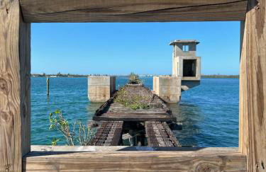 Paradise Home, Tranquil canal view 3-BDR in Golfers paradise - Foto 48