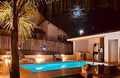 Villa exceptionnelle à Bayonne avec piscine et parking privée - Photo 6