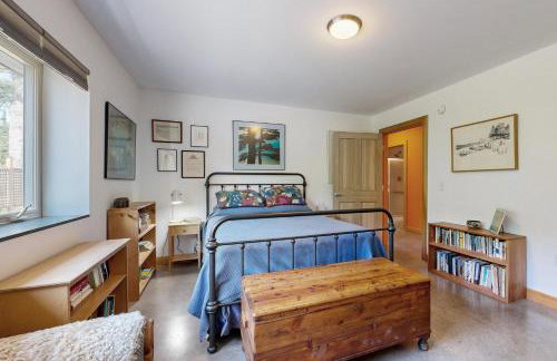 Secluded 2 BR Cottage with Private WandD, WiFi and Patio - Photo 11