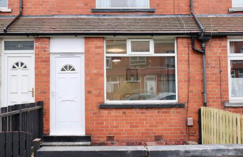 Entire Family Vacation Home . WiFi . FREE Parking - Foto 11