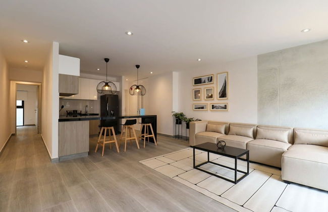 w Unique 2BR With Balcony in Miraflores - Photo 41