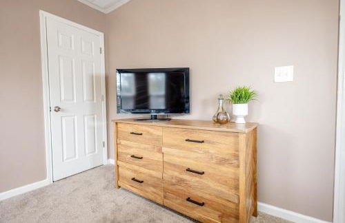 LUX - Downtown Oasis - Pool Table! Free Parking! - Foto 34