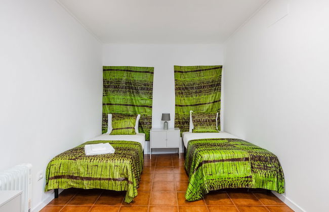 Live Laugh Love Beach Guest Home with AC - Photo 18