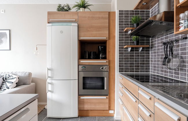 1BR Apartment with Balcony next to Railway Station - Foto 7