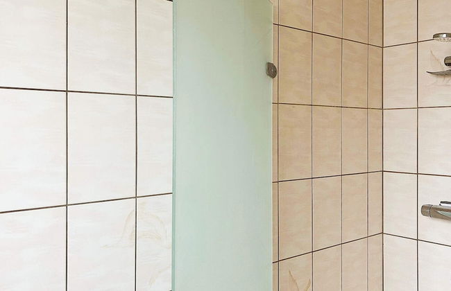 6 Person Holiday Home in Stroby - Foto 11