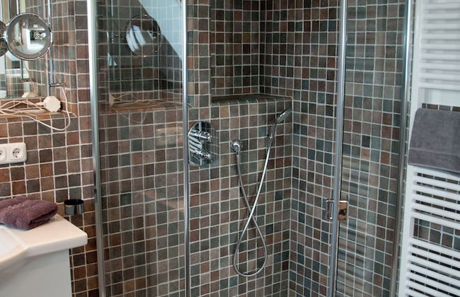 Der Besitz 6 - Photo 12