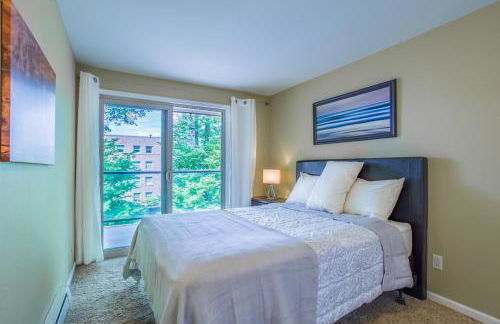 Sea View, Best Area, No Stairs, WD, 2 Bedrooms, Jacuzzi Bath, New Carpet, Balcony, View, 825sf - Foto 9