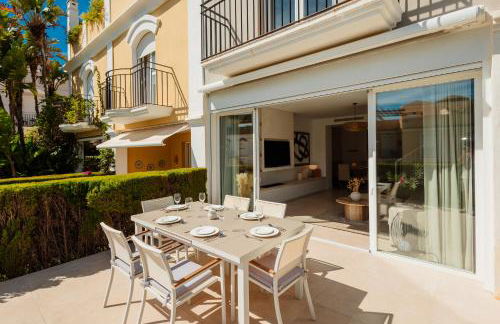Holiday Home next to the beach, with private terrace, BBQ and incredible sea-view solarium - Photo 6