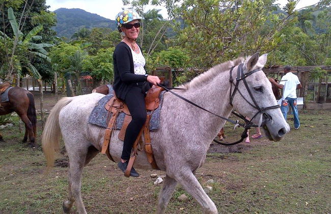 XDream Adventure : Cascades, VTT, Tyroliennes et Équitation avec Déjeuner - Photo 1