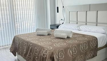 Diana Apartment - Terrace and Pool - 80m from the Beach - Foto 3