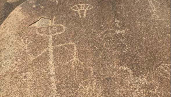 Detalle de uno de los petroglifos