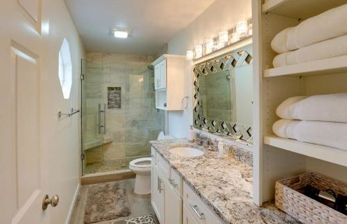 Holland Home Walk to the Beach! - Foto 16