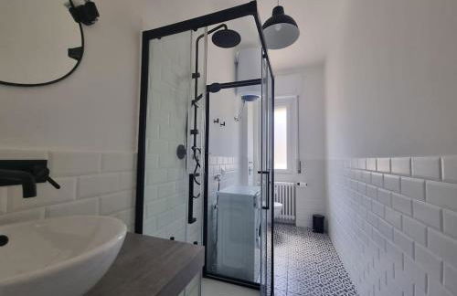 Milan new apartment in lively central area - Foto 7