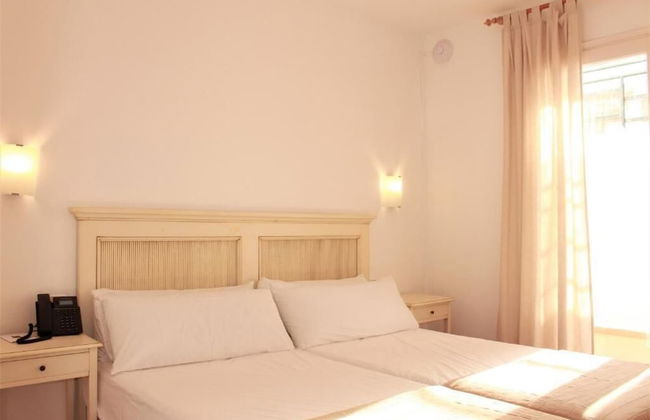 Apartamentos Las Pérgolas - Photo 7