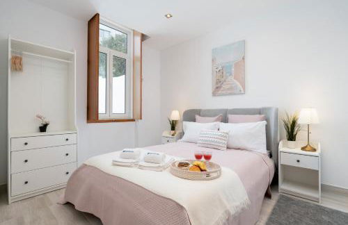 HostWise - Traditional House with Terrace - Foto 15