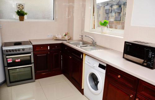 33SM Dreams Unlimited Serviced Accommodation- Staines - Heathrow - Foto 8