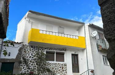 Casa Amarela - Aldeias - Serra da Estrela - Foto 1