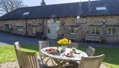 East Cornworthy Barton - Photo 2