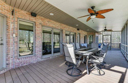 Lake Norman Retreat with Dock, Game Room and Hot Tub - Foto 33