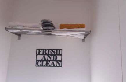 Tropical Sun Homes - Beautiful spacious 3 bed home in a serene environment with free parking for 2 cars - Foto 18