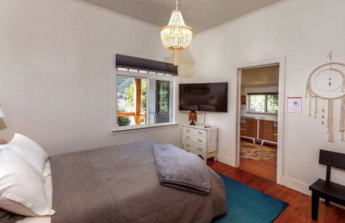 The Haven -In Town, NEWLY remodeled, Private, Stocked - Foto 11