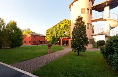 Agriturismo La Lupa - Photo 1