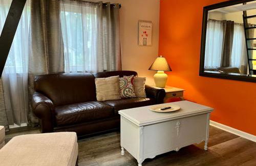 London Towne Bungalow Wloft - Walk To The Beach! - Foto 49