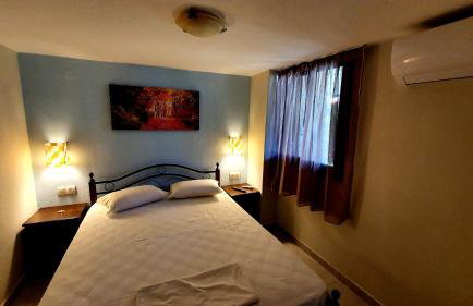 Katina's House - Photo 17