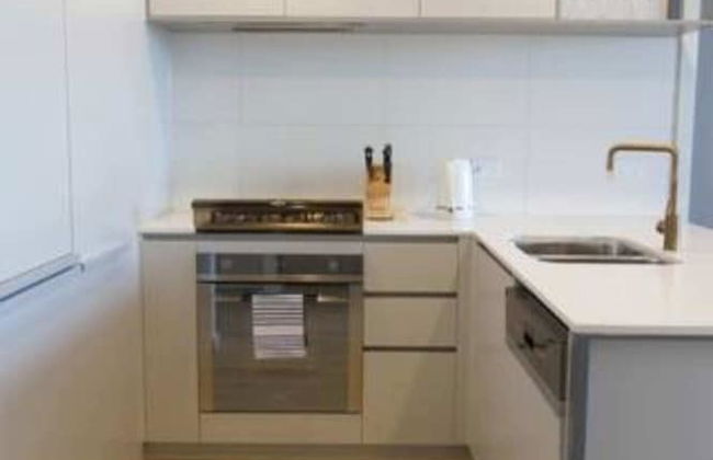 New Spacious 2 Bedroom With Gorgeous City Views - Foto 12