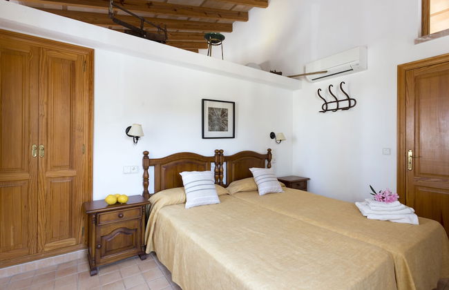 Puerto Pollensa Villas and Apartments - Foto 25