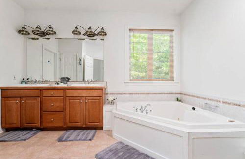 The Hera Haven - Pickleball, hot tub, racetrack & lake - Foto 14