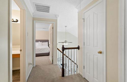 Cozy 4B 2 5B University Home King Beds Jacuzzi - Foto 42