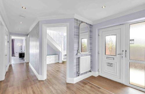 Sea Downs House with Free Parking By My Getaways - Foto 25