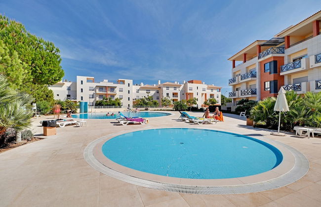 Albufeira Modern 1 With Pool by Homing - Photo 1