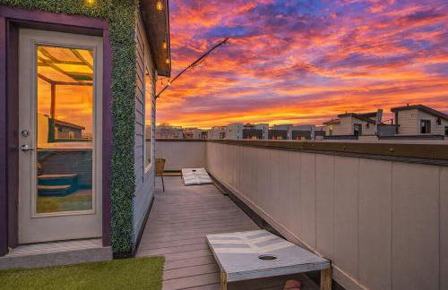 Spacious Denver Home with Private Rooftop Spa - Photo 50