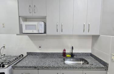 Lindo Apto - 3 Qts Climatizados - Shows no Mangueirão - Acesso ao Shopping - Foto 24